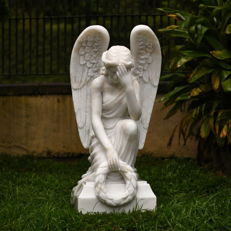 imagem do produto Anjo da Mem�ria Eterna M�rmore Branco 160cm - IMP367