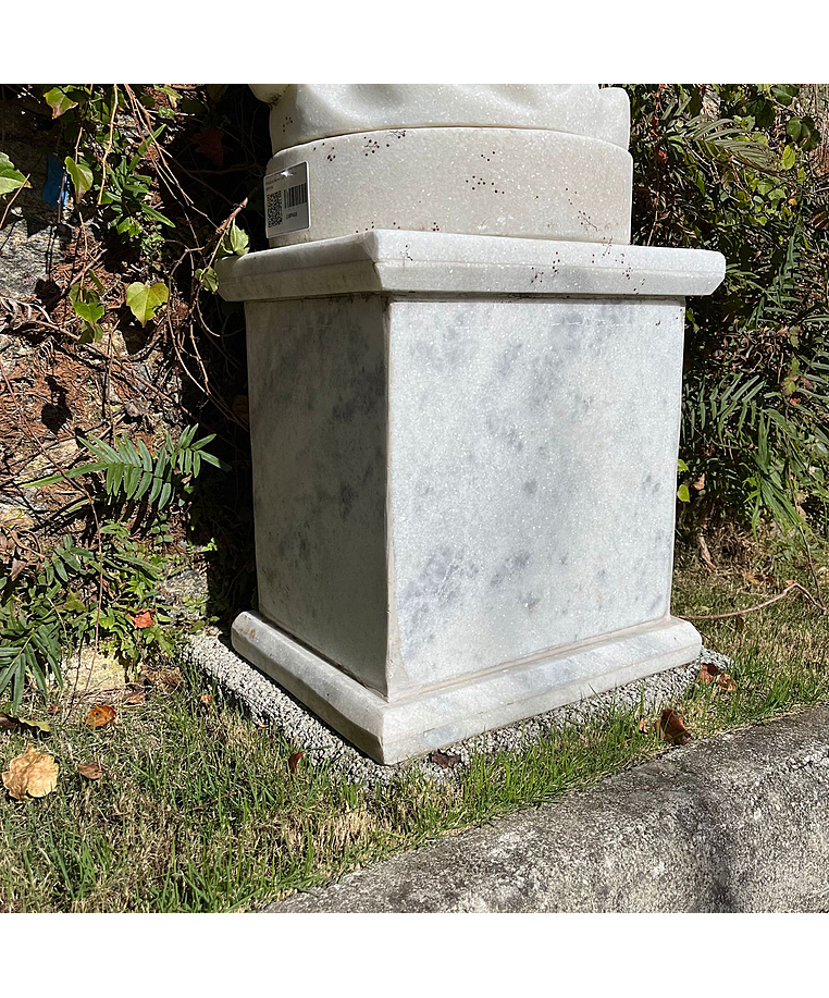 imagem do produto Base em M�rmore Branco 50cm VRMP288A Cl�ssica para Esculturas e Decora��o de Luxo 