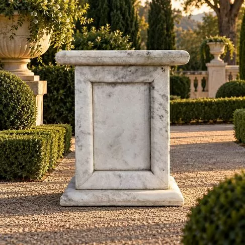 imagem de Base Esculpida em Mármore Branco 50cm VRMP291 