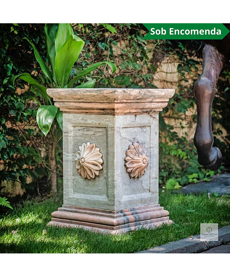 imagem do produto Base Quadrada em M�rmore Colorido 70cm VRMP108 Para Decora��o e Projetos Sofisticados 