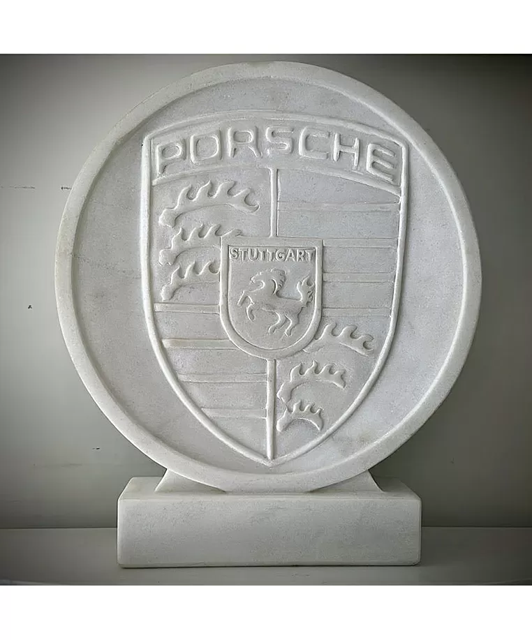 imagem do produto Bras�o Porsche em M�rmore Branco 46cm VRMP369 Sofistica��o Automotiva
