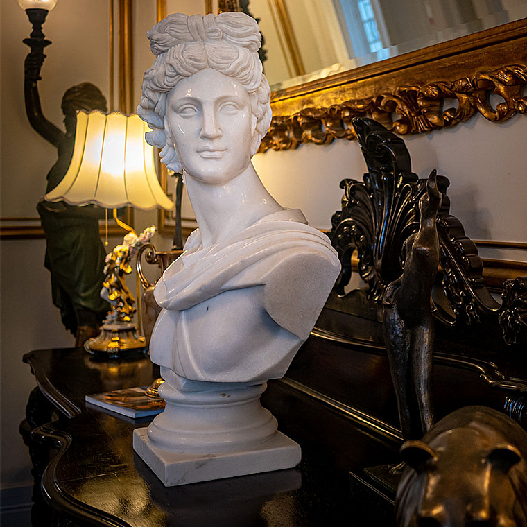 imagem do produto Busto Apollo Belvedere M�rmore Branco 80cm BMP028 Escultura Cl�ssica Sofisticada