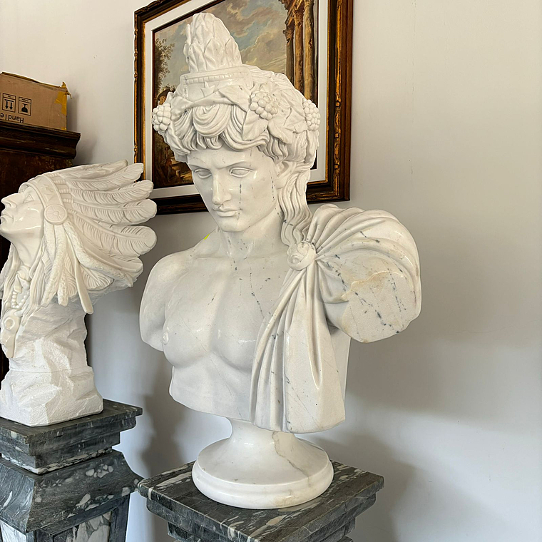 imagem do produto Busto Baco Deus do Vinho em M�rmore Branco 79cm BMP055 Luxo e Mitologia