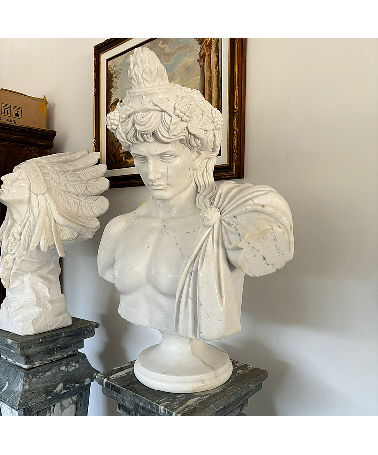imagem do produto Busto Baco Deus do Vinho em M�rmore Branco 79cm - BMP055