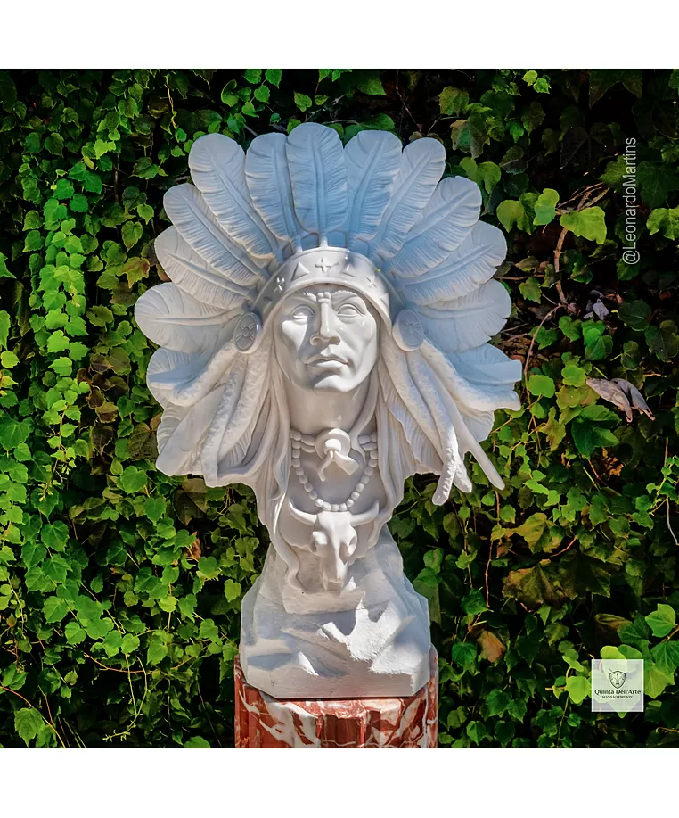 imagem de Busto Cacique em Mármore Branco 72cm BMP059 Escultura Clássica e Sofisticada
