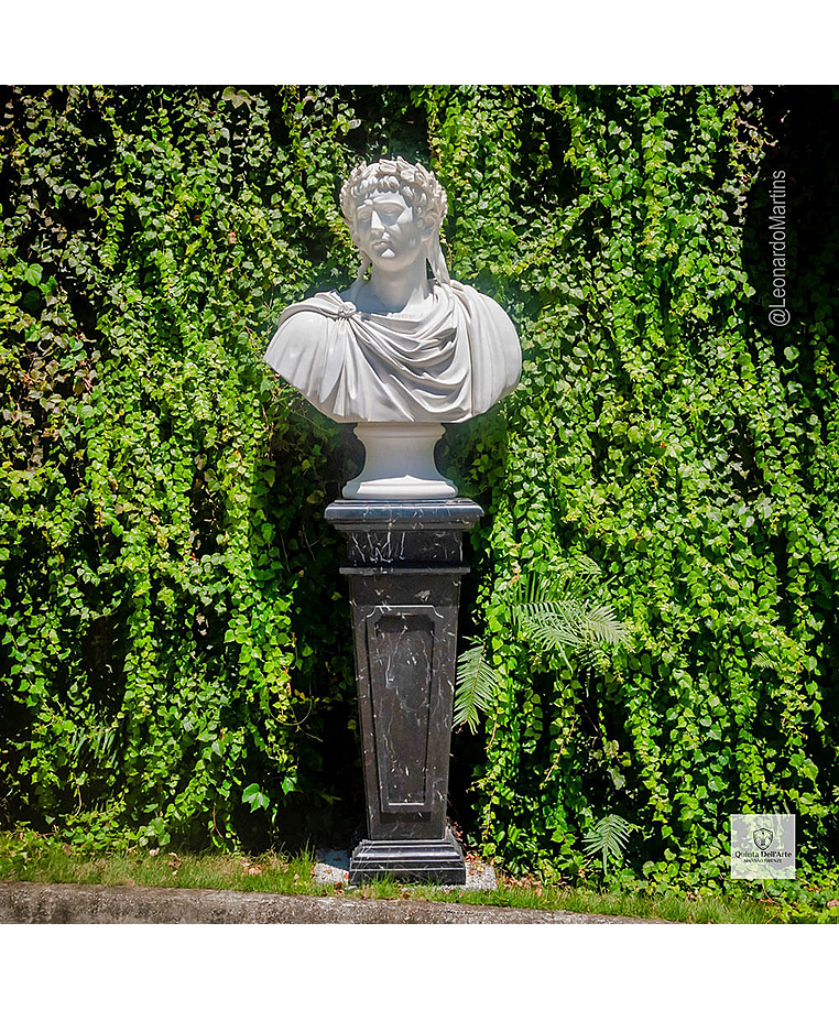 imagem do produto Busto Caio J�lio C�sar 59cm - BMP053