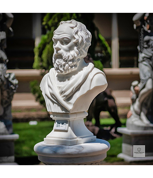 imagem de Busto de Scrates em Mrmore Branco 70cm - BMP051