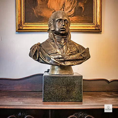 imagem de Busto Dom João VI em Bronze 74cm BBZ047 Escultura Clássica com Base em Mármore