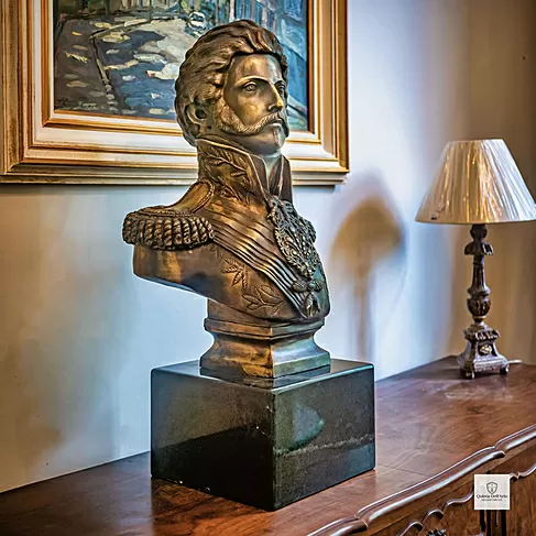 imagem de Busto Dom Pedro I em Bronze 84cm BBZ022  Escultura Clássica com Base em Mármore