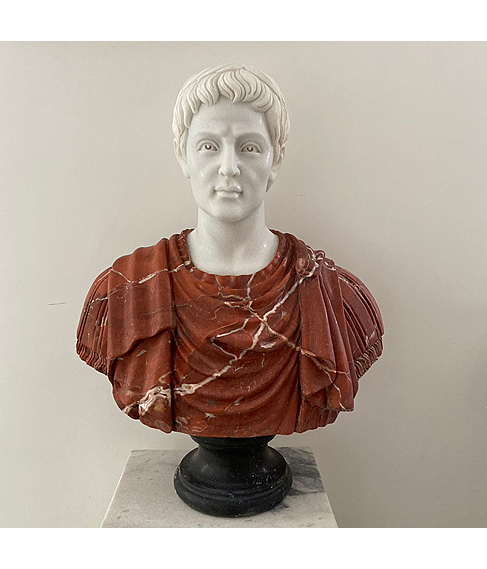 imagem de Busto em Mrmore Caio Jlio Csar  80cm - BMP044