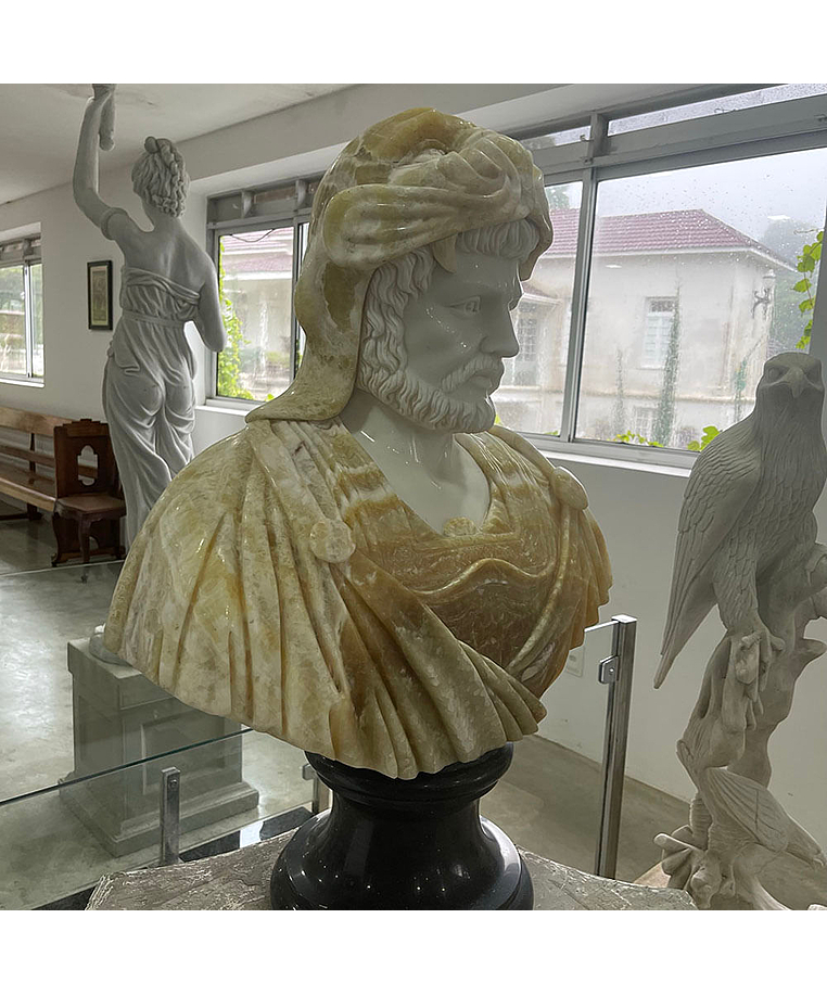 imagem do produto Busto em M�rmore de H�rcules IV 80cm - BMP036