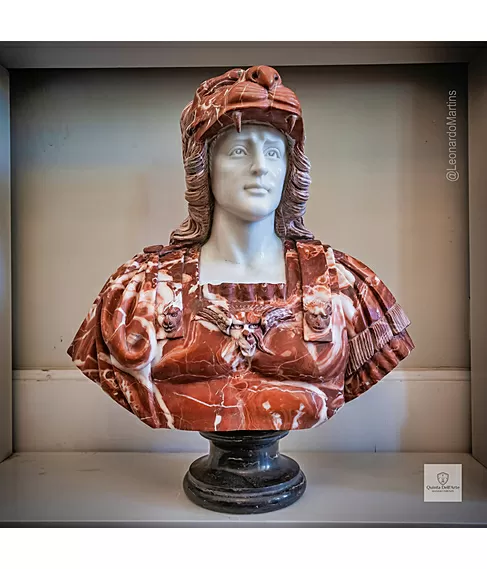 imagem de Busto em Mármore  Hércules III 79cm - BMP033