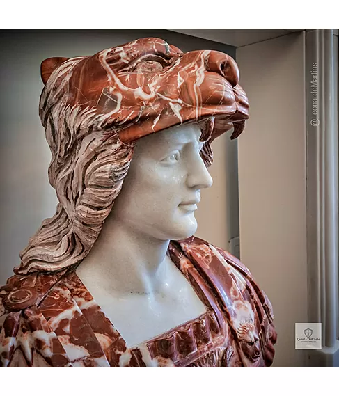 imagem de Busto em Mármore  Hércules III 79cm - BMP033