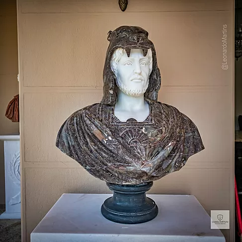 imagem de Busto em Mármore Hércules VII 83cm BMP043  Escultura Clássica de Alto Padrão