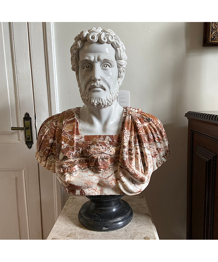 imagem do produto Busto em M�rmore Soldado Romano II 81cm - BMP038