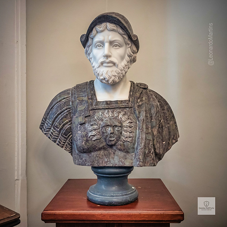 imagem do produto Busto em M�rmore Soldado Romano IV 84cm BMP045 Escultura de Luxo