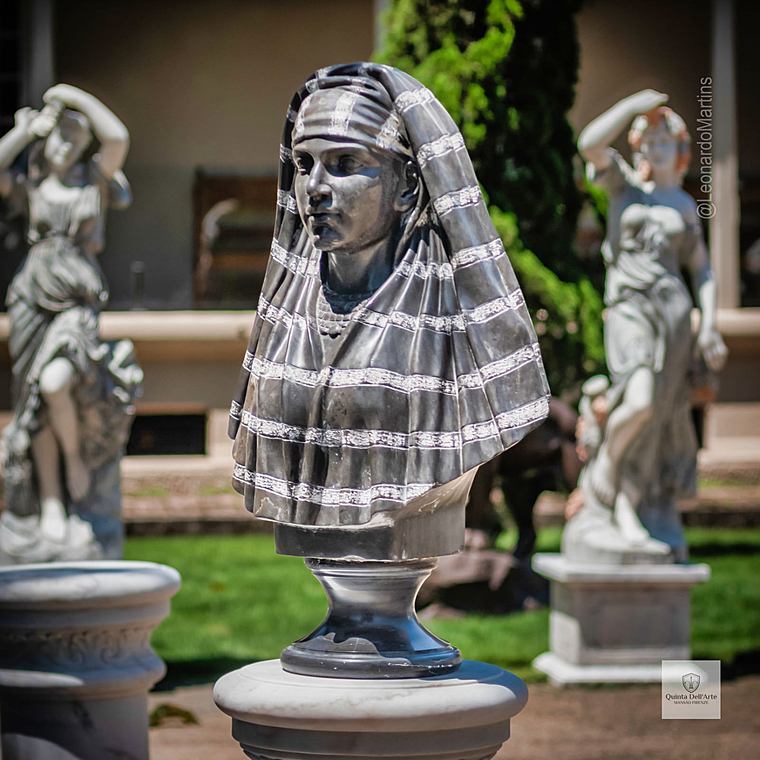 imagem do produto Busto Fara� em M�rmore Preto 87cm BMP063 Escultura Imponente e Sofisticada