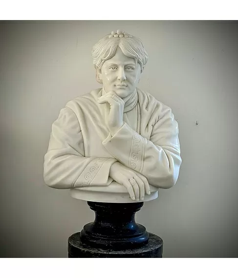 imagem de Busto Helena Blavatsky em Mármore Branco 90cm BMP079 Misticismo e Elegância
