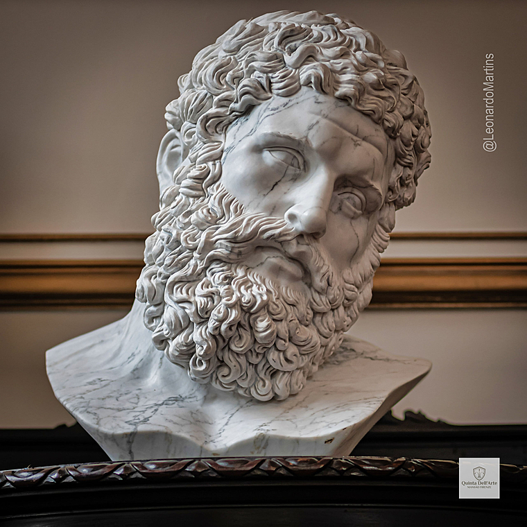 imagem do produto Busto H�rcules em M�rmore 50cm BMP081C For�a Cl�ssica