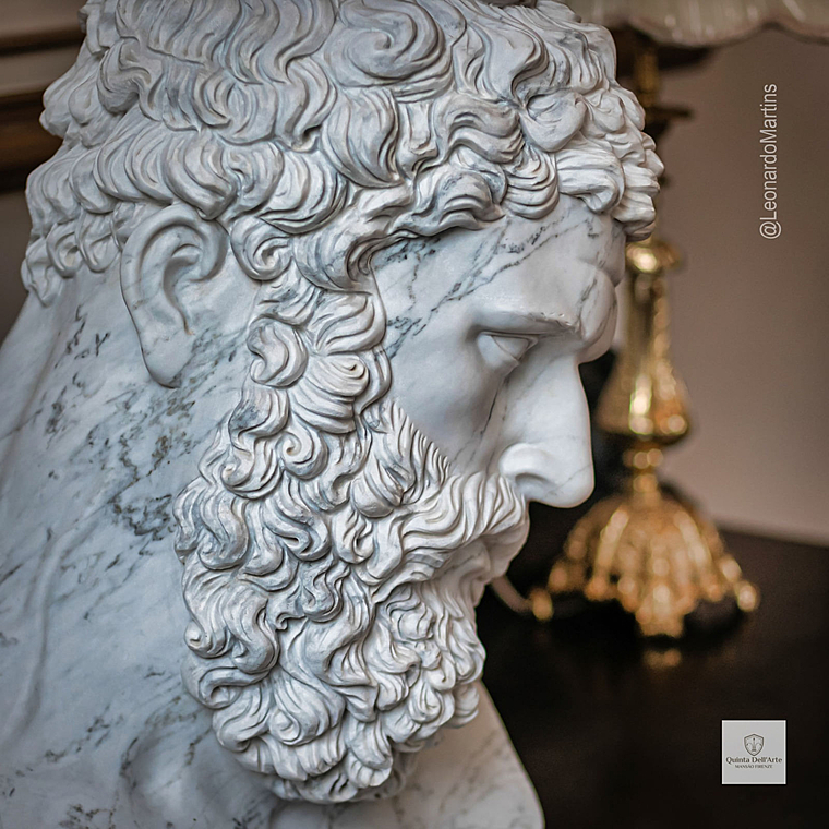 imagem do produto Busto H�rcules em M�rmore 50cm BMP081C For�a Cl�ssica