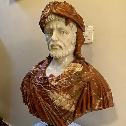 imagem de Busto Hércules VIII em Mármore 77cm BMP046 Força e Expressão Clássica