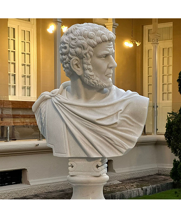imagem do produto Busto Imperador Caracala 100cm BMP048  Alto Padr�o