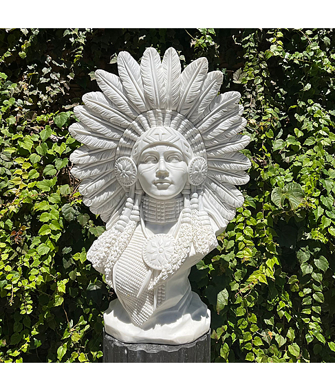 imagem de Busto Indgena Feminino em Mrmore Branco 70cm - IMP050