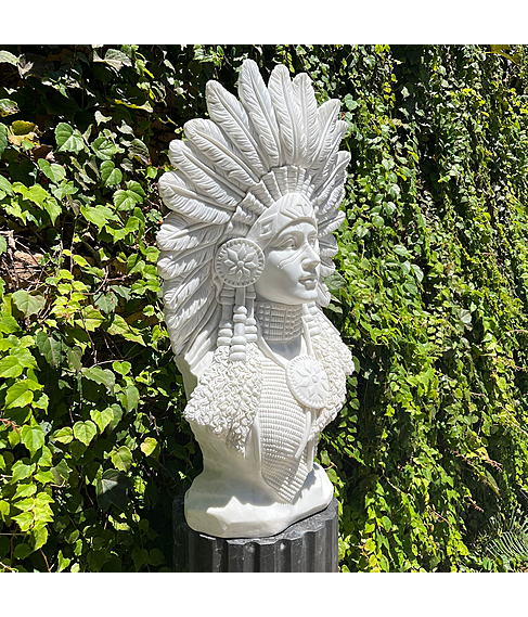 imagem de Busto Indgena Feminino em Mrmore Branco 70cm - IMP050