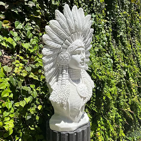 imagem de Busto Indígena Feminino em Mármore Branco 70cm IMP050 Beleza e Identidade