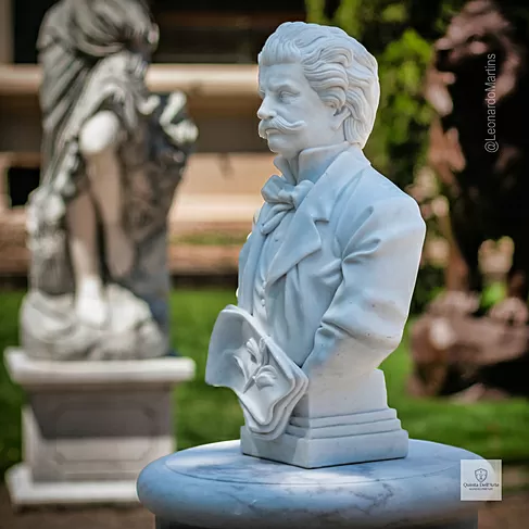 imagem de Busto Johann Strauss em Mármore Branco 56cm BMP068 Escultura Clássica Sofisticada