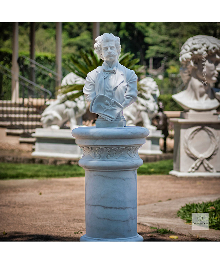 imagem do produto Busto Johann Strauss em M�rmore Branco 56cm BMP068 Escultura Cl�ssica Sofisticada