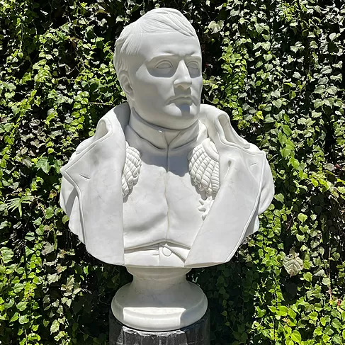 imagem de Busto Napoleão Bonaparte em Mármore Branco 83cm BMP056 Poder e Estratégia