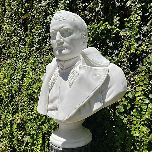 imagem de Busto Napoleão Bonaparte em Mármore Branco 83cm BMP056 Poder e Estratégia