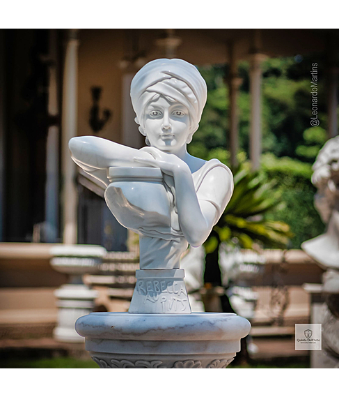 imagem de Busto Rebecca Au Pints em Mrmore Branco 65cm - BMP067