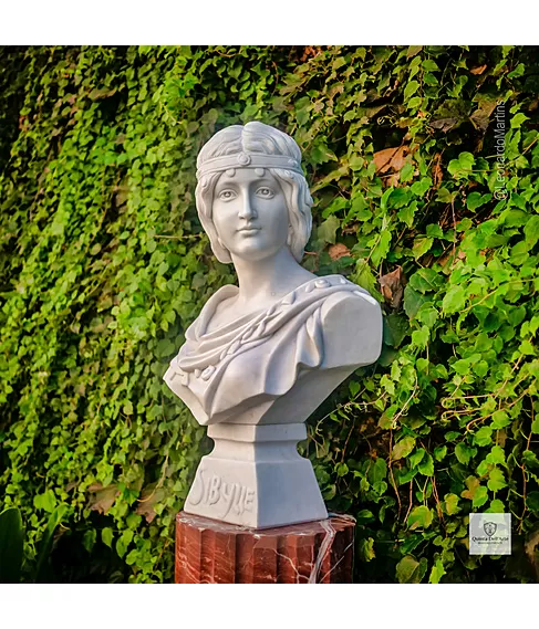 imagem de Busto Sibylle em Mármore Branco 64cm - BMP071