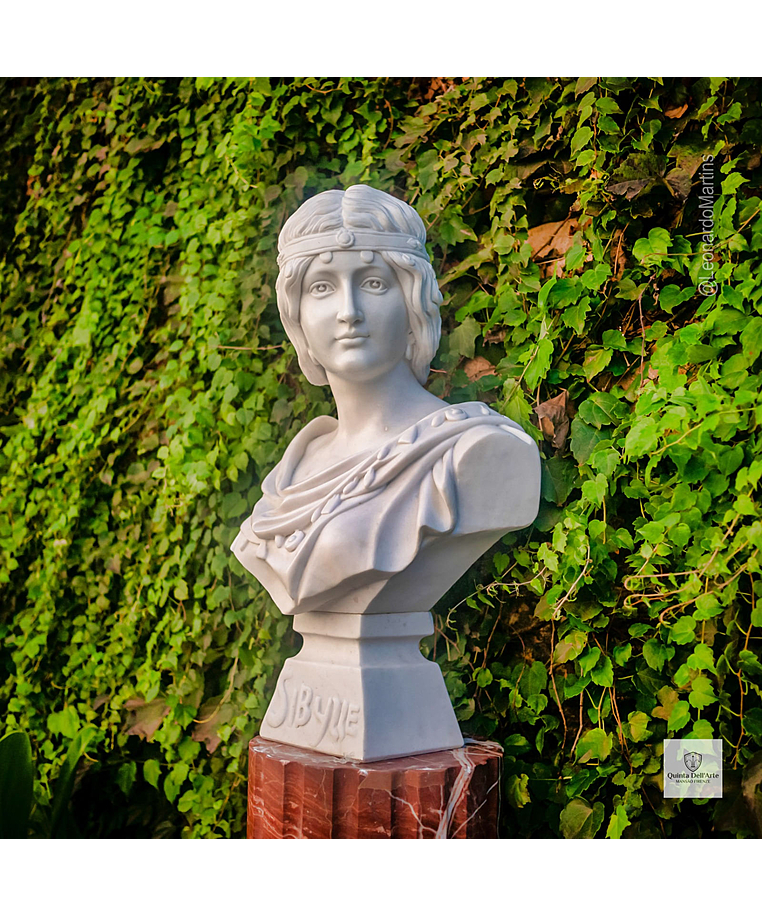 imagem do produto Busto Sibylle em M�rmore Branco 64cm - BMP071