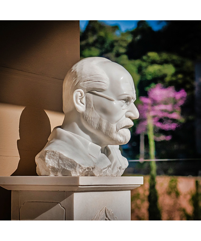 imagem do produto Busto Sigmund Freud em M�rmore Branco 60cm | Escultura Art�stica Inspirada em Oscar Nemon 