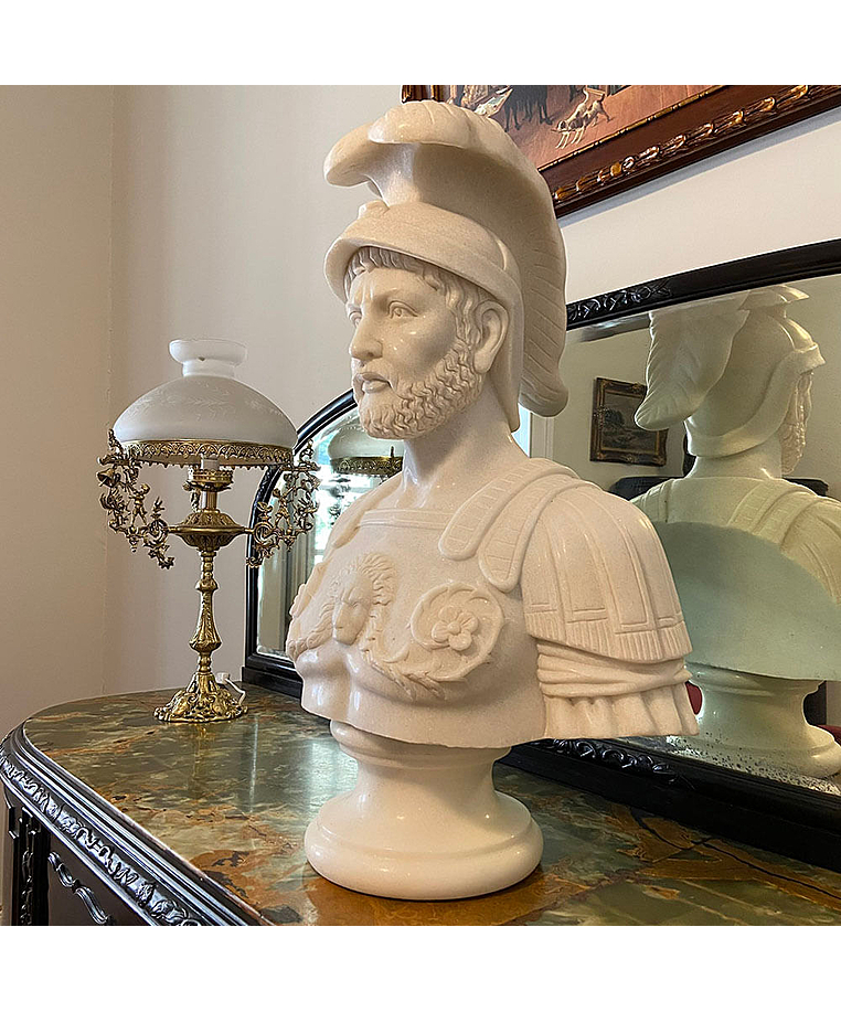 imagem do produto Busto Soldado Romano em M�rmore 79cm BMP032 Honra e Tradi��o