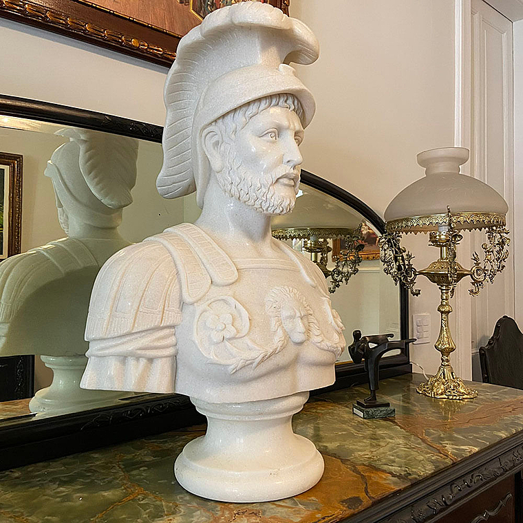 imagem do produto Busto Soldado Romano Esculpido em M�rmore 79cm BMP032