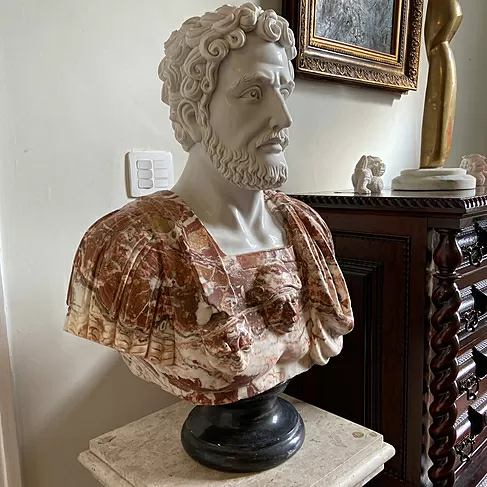 imagem de Busto Soldado Romano II em Mármore 81cm BMP038  Imponente