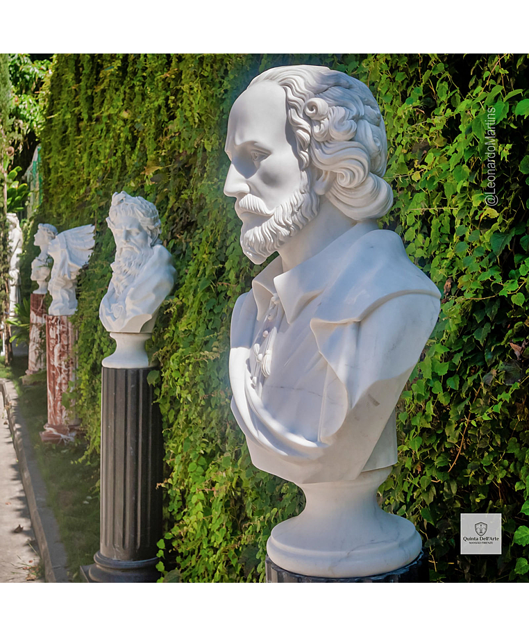 imagem do produto Busto William Shakespeare em M�rmore Branco 83cm - BMP060
