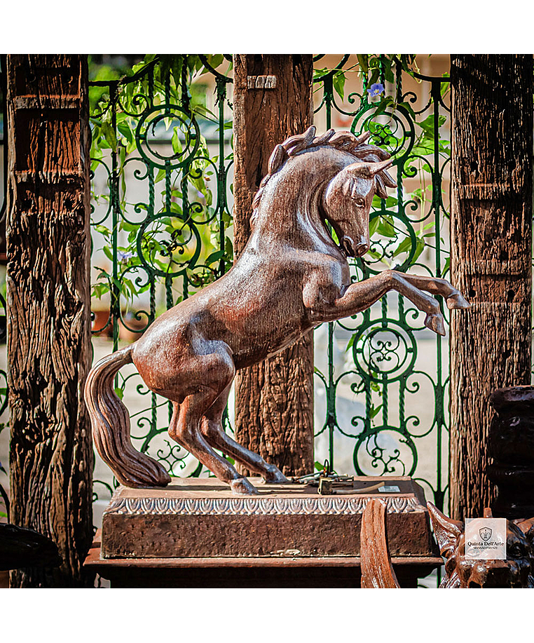 imagem do produto Cavalo Ferro Fundido 105cm - VRFF245 For�a e Eleg�ncia