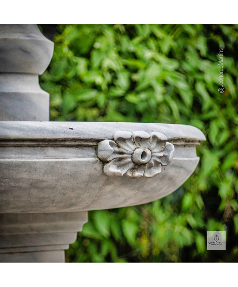 imagem do produto Chafariz 2 Pratos com Lago em M�rmore 280cm - FMP225 Eleg�ncia e Sofistica��o