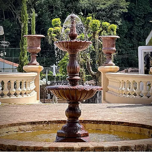 imagem de Chafariz 2 Pratos para Lago Barcelona em Ferro Fundido 135cm - FF126 Design Clássico