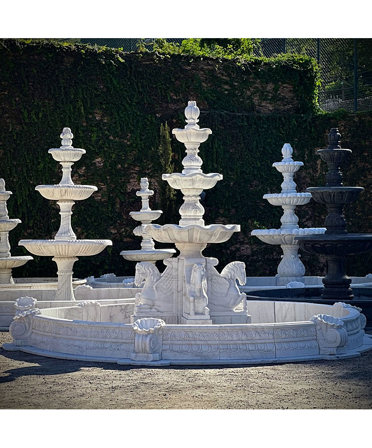 imagem do produto Chafariz 3 Pratos com Lago e Cavalos 300cm - FMP210 | Destaque Escultural para Paisagismo