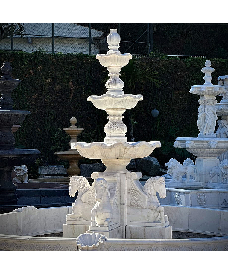 imagem do produto Chafariz 3 Pratos com Lago e Cavalos 300cm - FMP210 | Destaque Escultural para Paisagismo