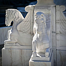 imagem do produto Chafariz 3 Pratos com Lago e Cavalos 300cm - FMP210 | Destaque Escultural para Paisagismo