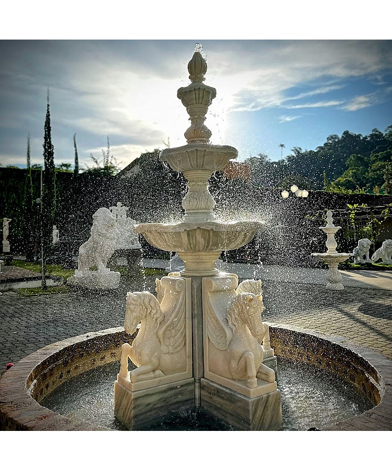 imagem do produto Chafariz 3 Pratos com Lago e Cavalos 300cm - FMP210