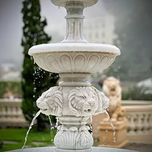 imagem de Chafariz 3 Pratos em Mármore Branco 230cm - FMP219 Paisagismo Clássico e Sofisticado