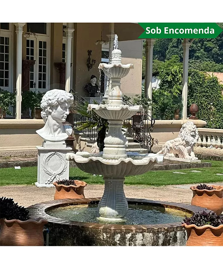 imagem de Chafariz 3 Pratos em Mármore Branco 230cm - FMP221 | Design Clássico para Jardins